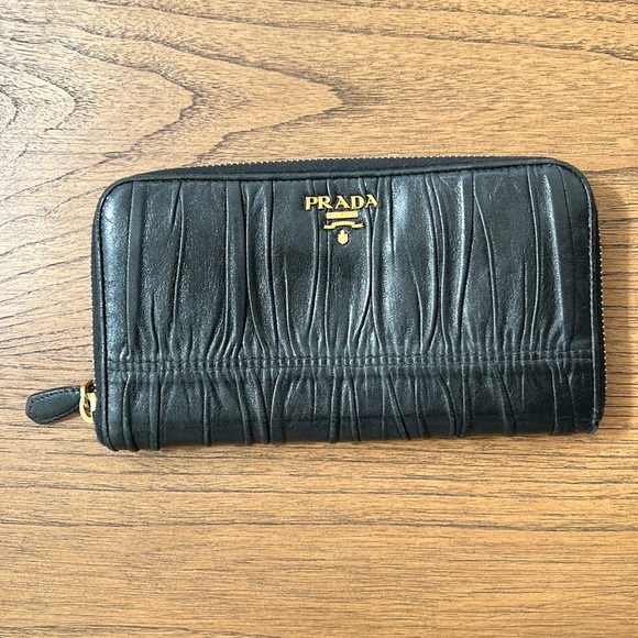 ‼️SALE‼️ Prada Nappa Gaufre Zip Around Wallet - Picture 2 of 13